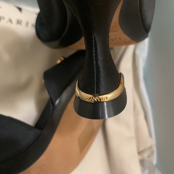 LANVIN
EMBELLISHED PUMPS !!!!SOLD!!!!! - Picture 9 of 12